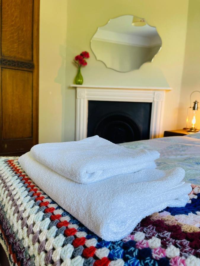 Beautiful Private 2 Bedroom Suite In Mansion Home With Free Parking Brighton Kültér fotó